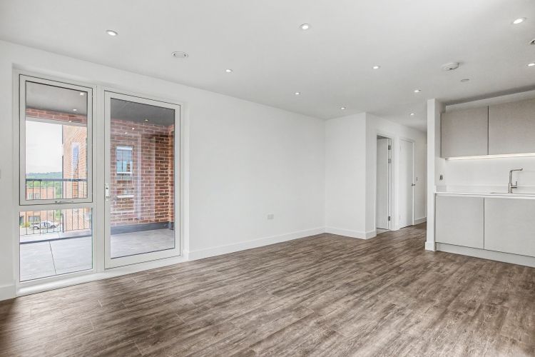 Property photo 3 of 12 329945