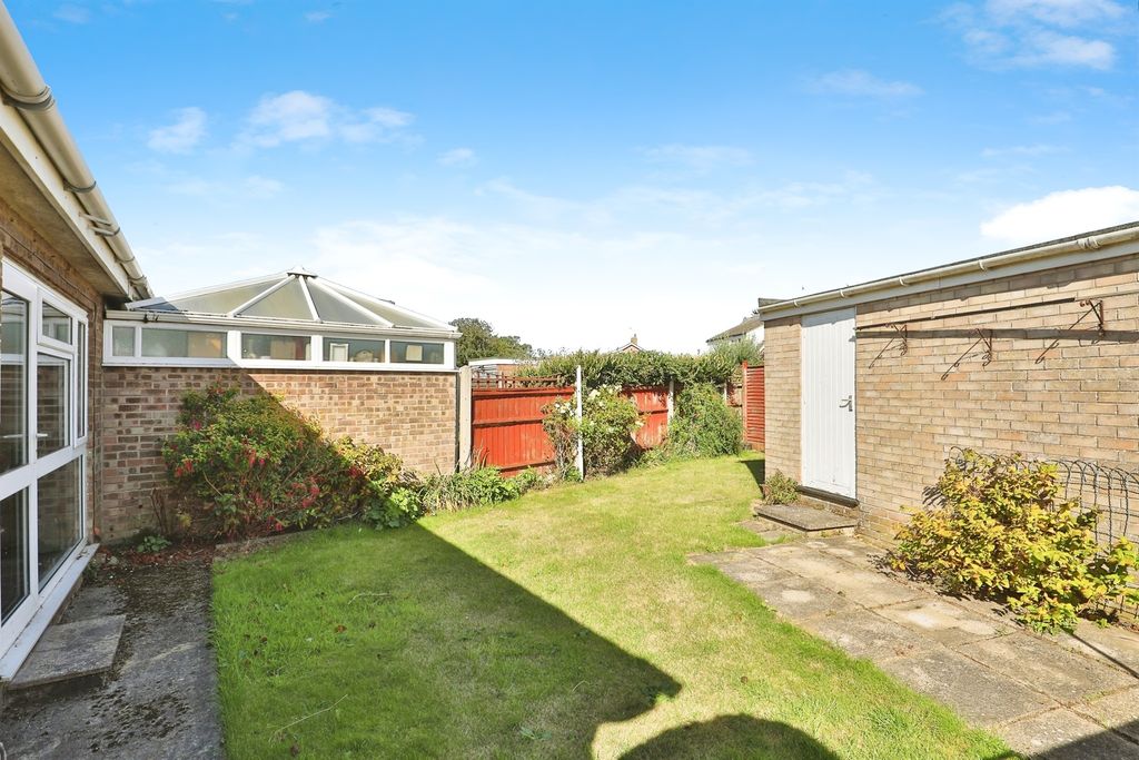 Property photo 3 of 17