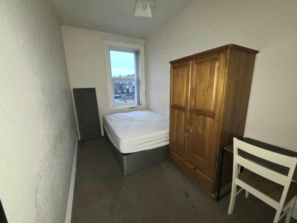 Property photo 2 of 2 Bedroom 3 .Jpg