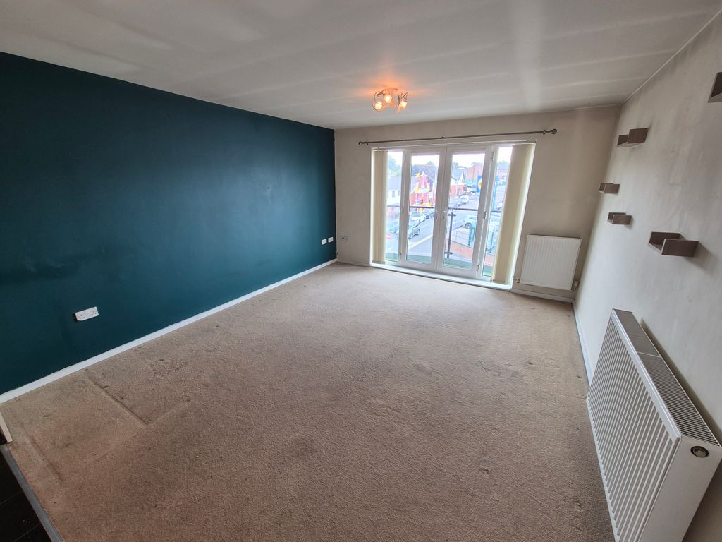 Property photo 3 of 8