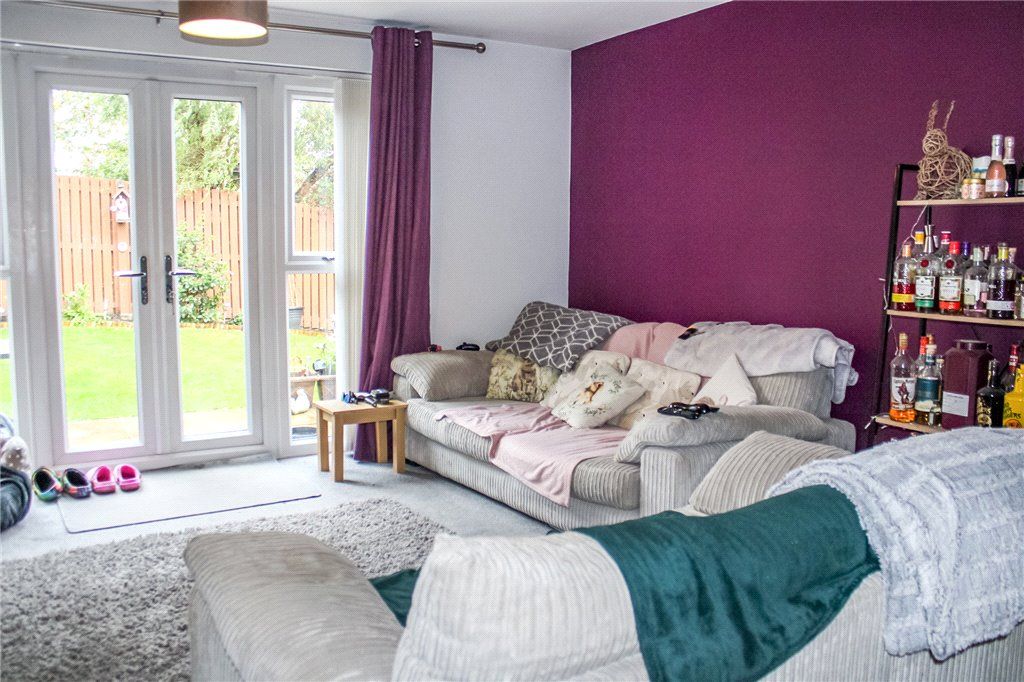 Property photo 2 of 20 Sitting Room