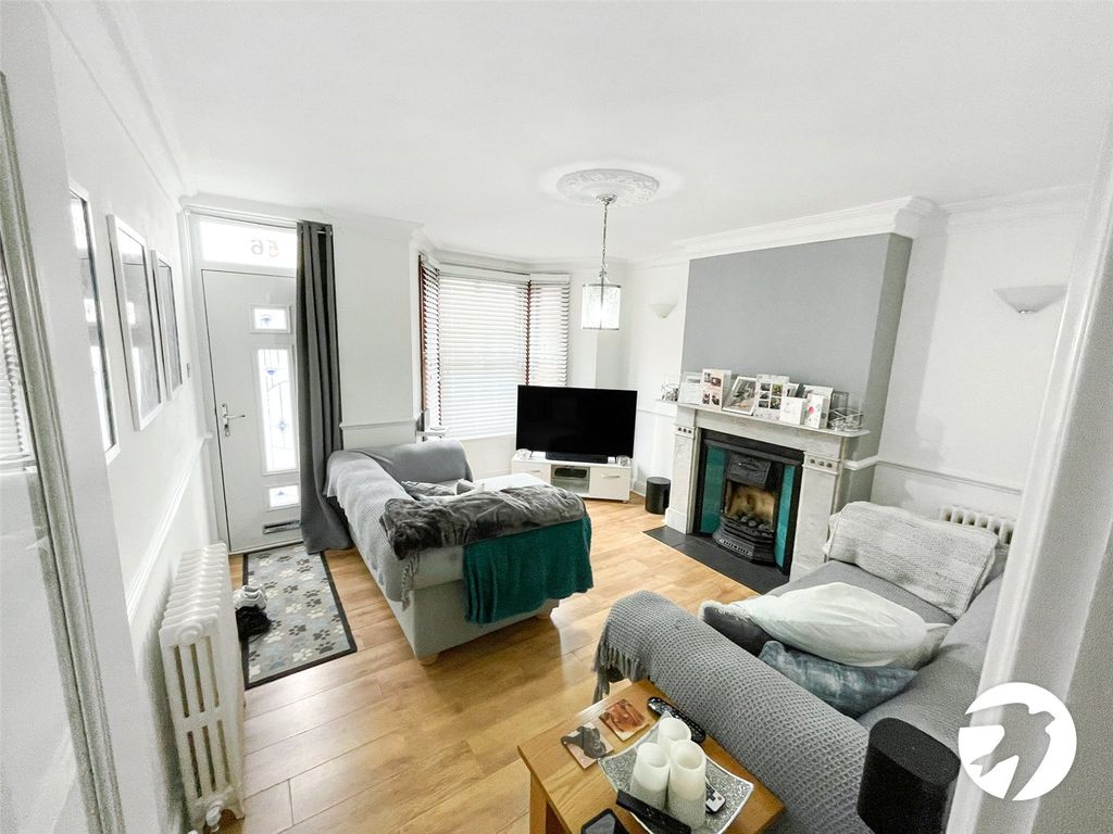 Property photo 2 of 19 Picture No. 34
