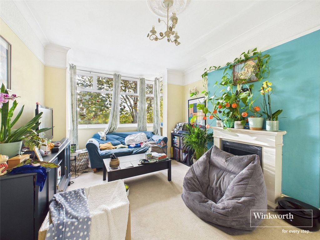 Property photo 2 of 8 Picture No. 07