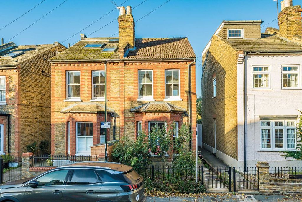 Property photo 1 of 7