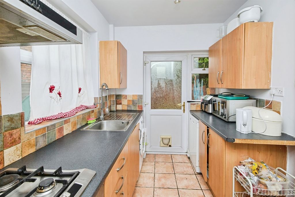 Property photo 3 of 17