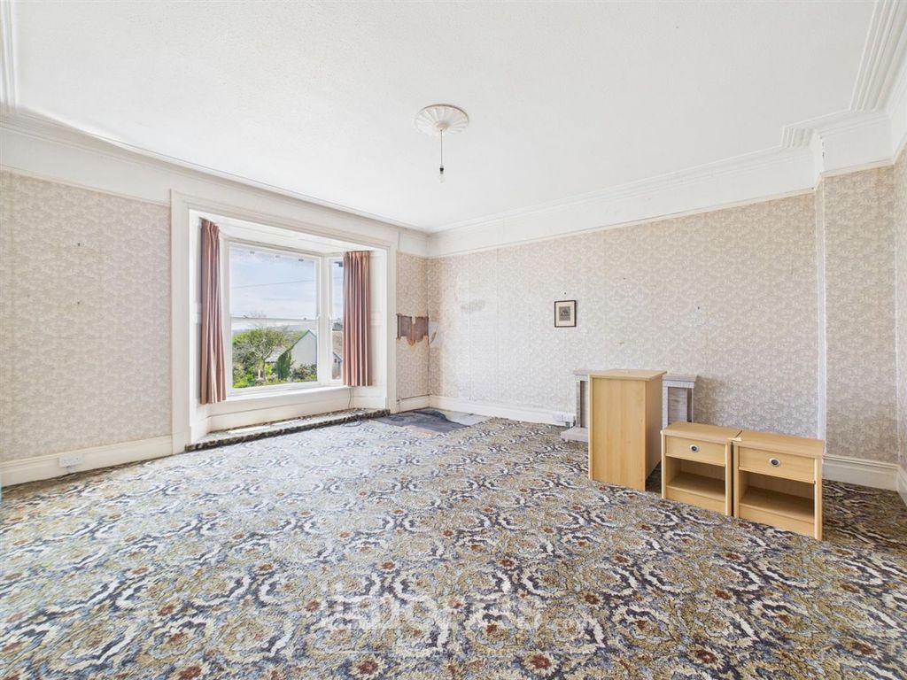 Property photo 2 of 27 Sitting Room