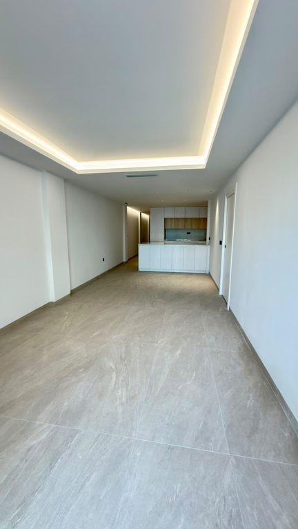 Property photo 3 of 33