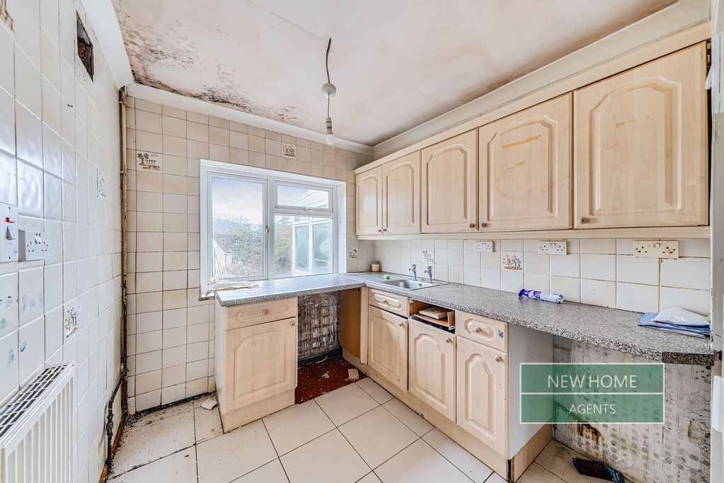 Property photo 3 of 19 Photo 6