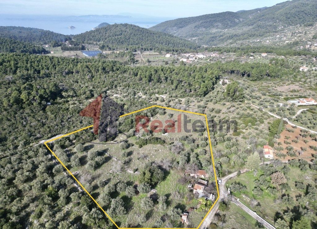 Property photo 1 of 25