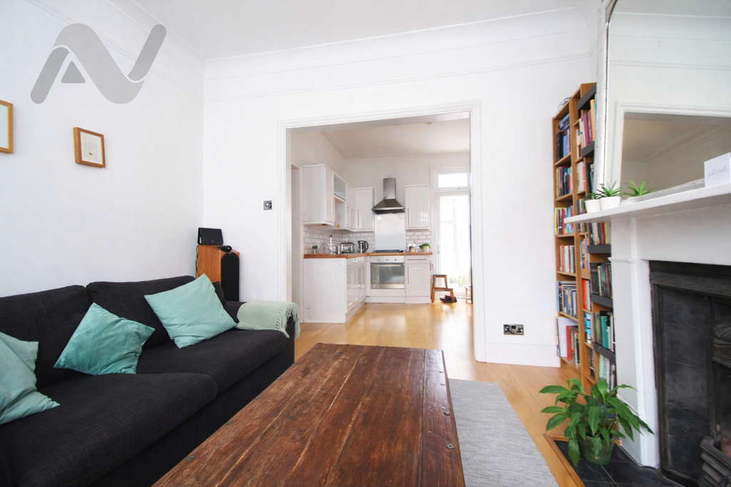 Property photo 2 of 11