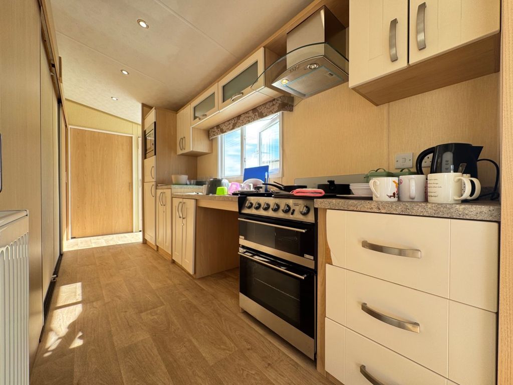 Property photo 2 of 12 Pemberton Harmony 2014 Car0023987 135186607.Jpeg