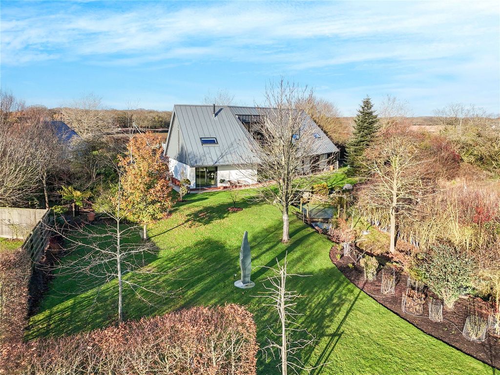 Property photo 1 of 21 Front