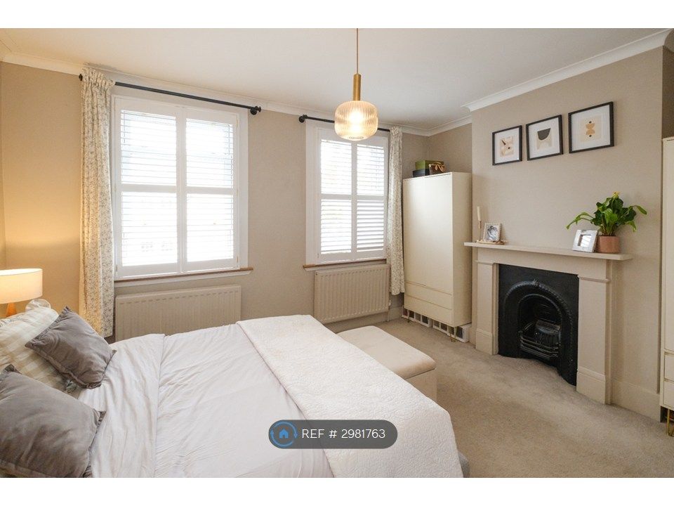 Property photo 1 of 15 Master Bedroom
