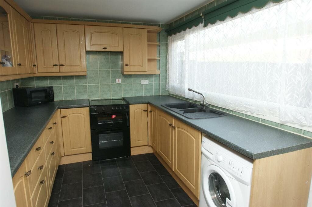 Property photo 2 of 16 Picture No. 08