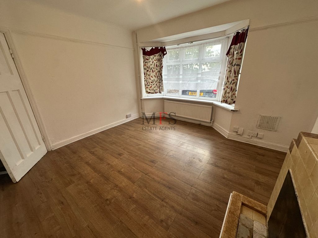 Property photo 1 of 20 Photo 15