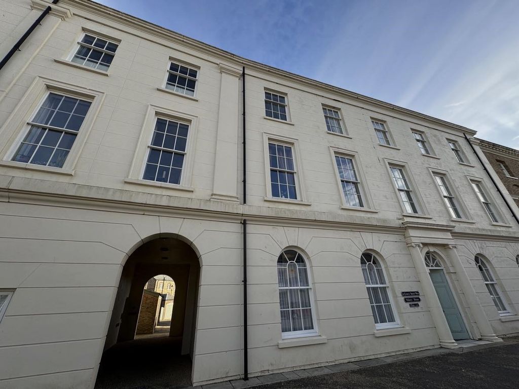 Property photo 1 of 5