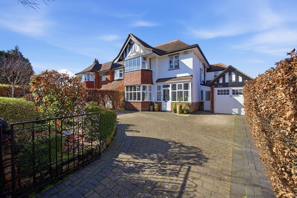 Property photo 1 of 33 Front (Exterior)