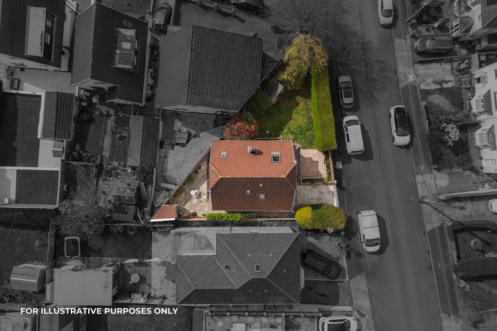 Property photo 3 of 24