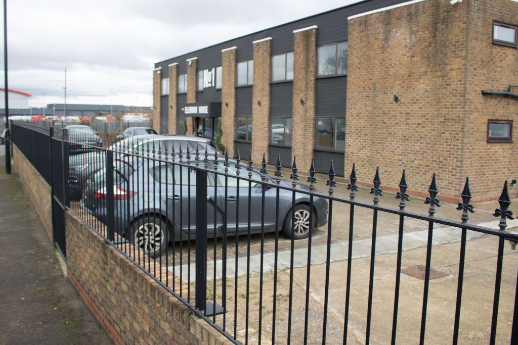 Property photo 3 of 6