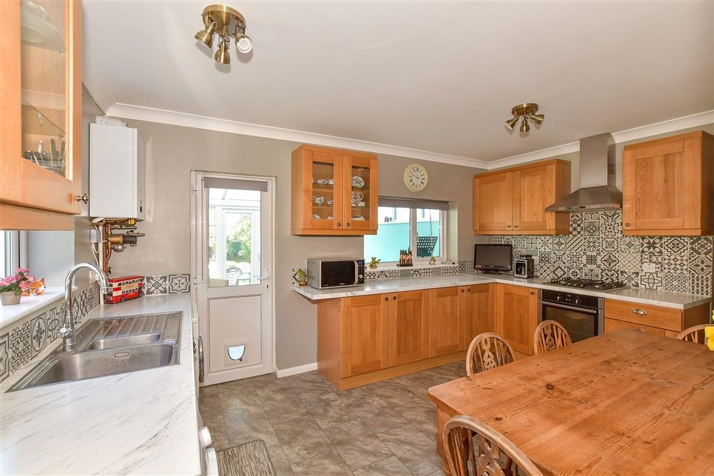 Property photo 2 of 10 Kitchen/Diner