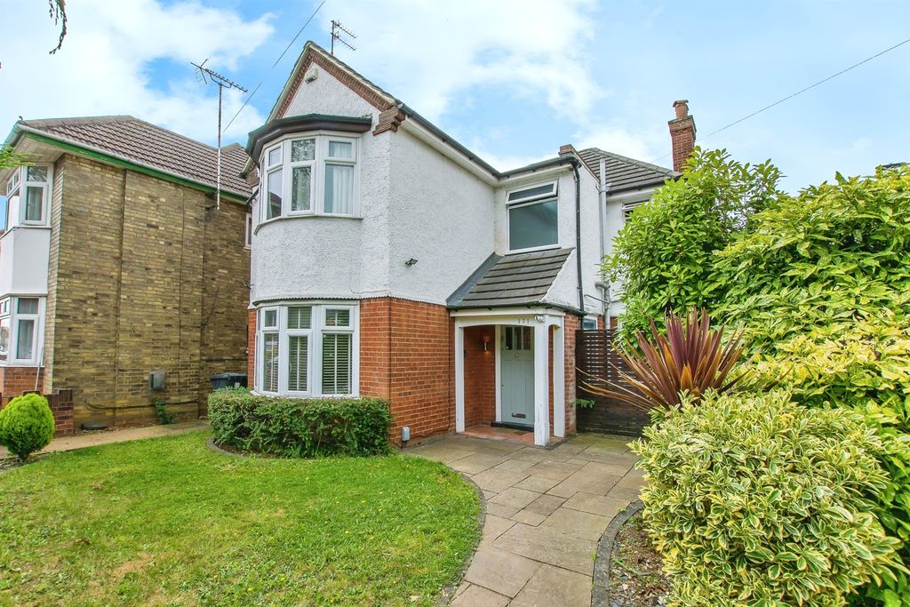 Property photo 1 of 34
