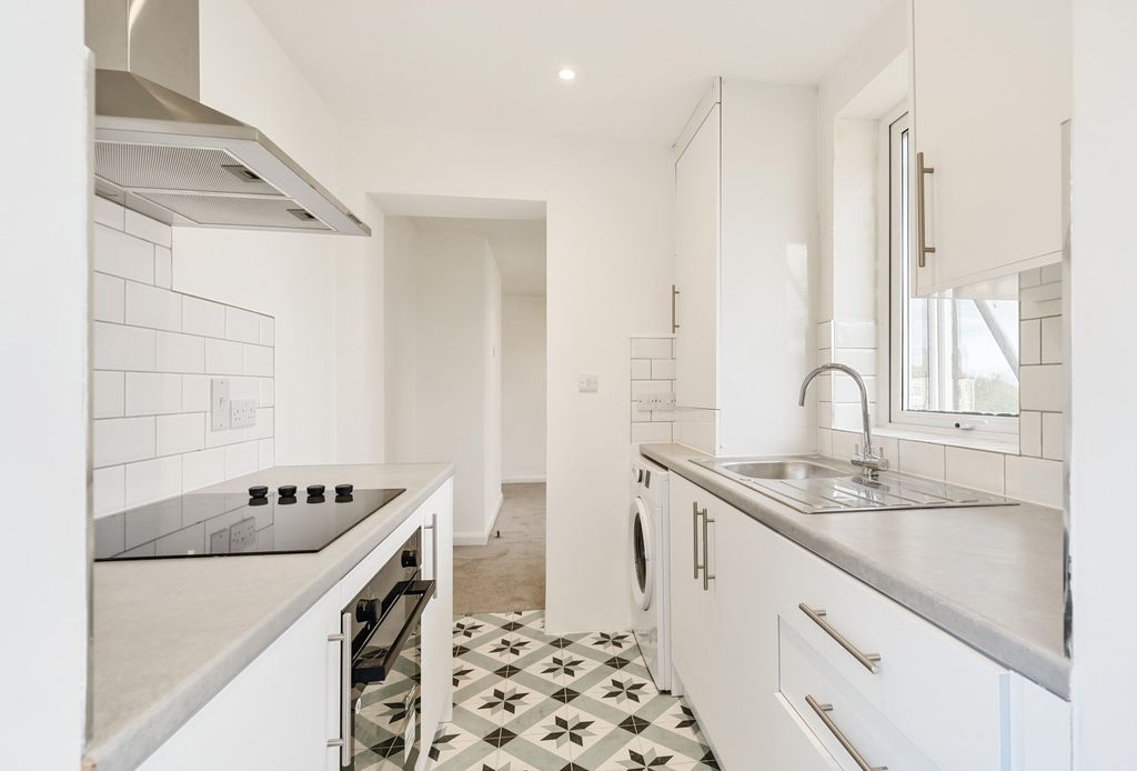 Property photo 3 of 19 1092385 (5).Jpg