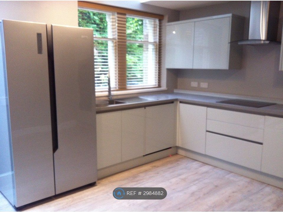 Property photo 2 of 6 Kitchen 1