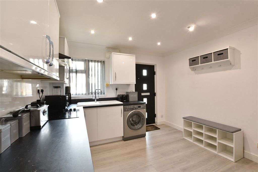 Property photo 1 of 10 Kitchen/ Breakfast Room