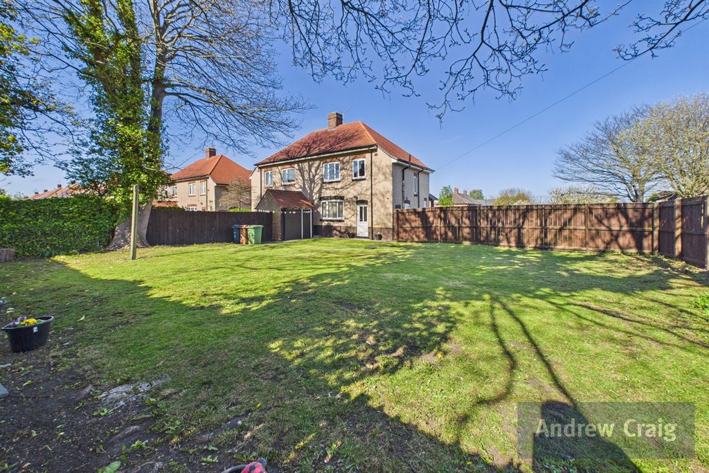 Property photo 2 of 15 Rear Garden
