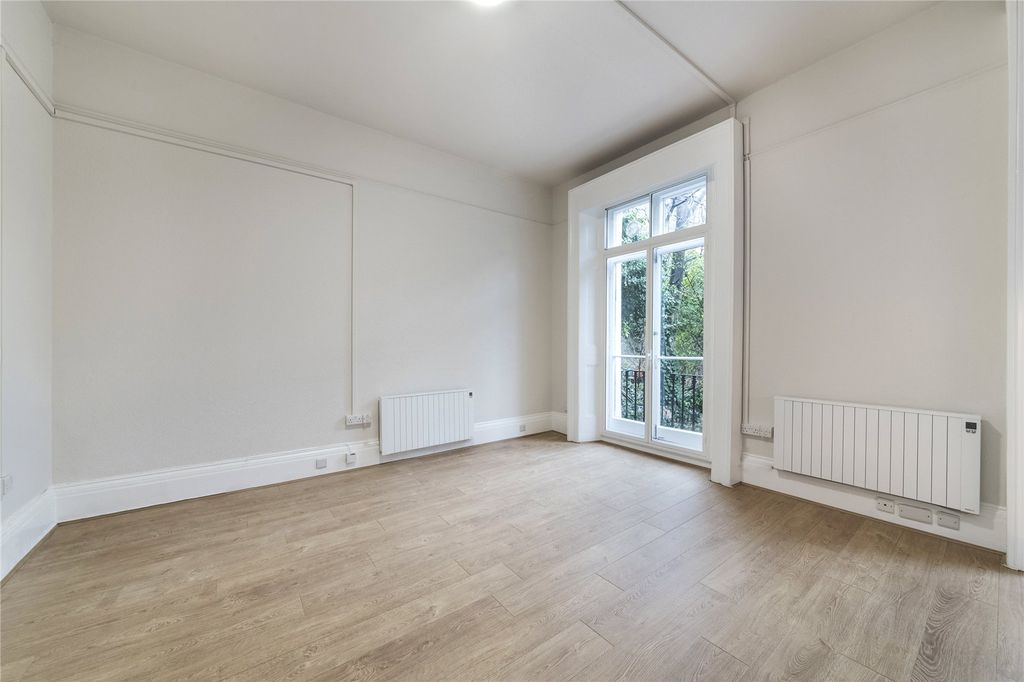 Property photo 1 of 10 Studio Room