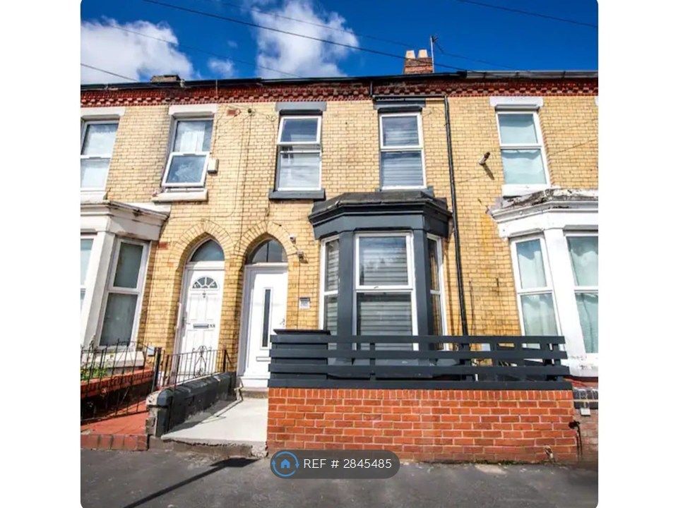 Property photo 2 of 18