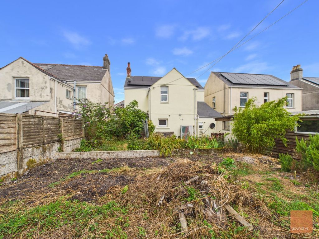 Property photo 2 of 15