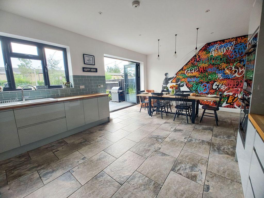 Property photo 1 of 35