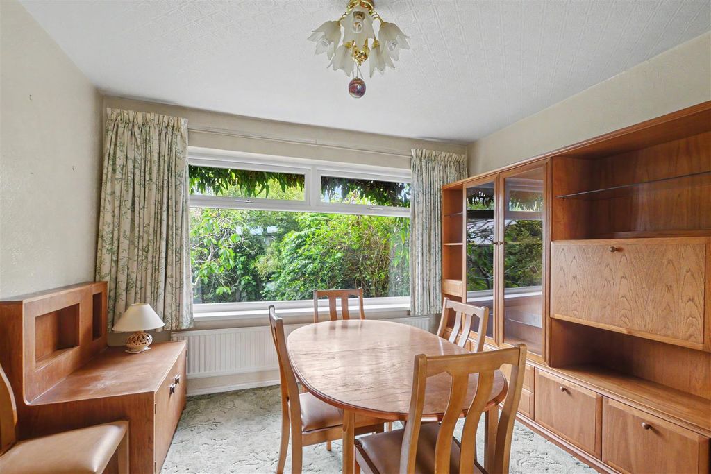 Property photo 3 of 26 Dining Room_1.Jpeg