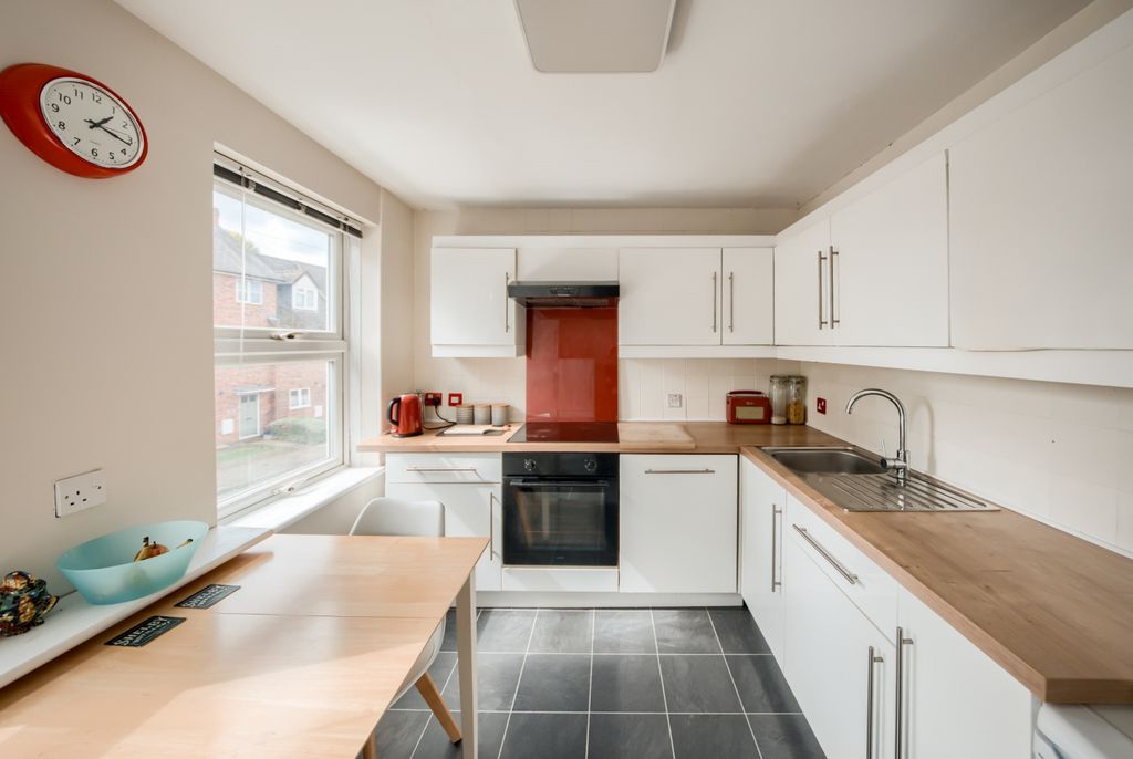 Property photo 2 of 11 Xh2A3188-Hdr(3)