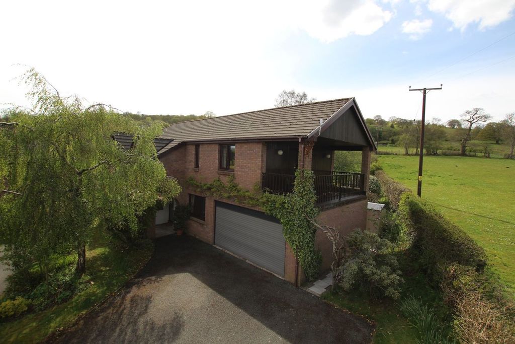 Property photo 1 of 34