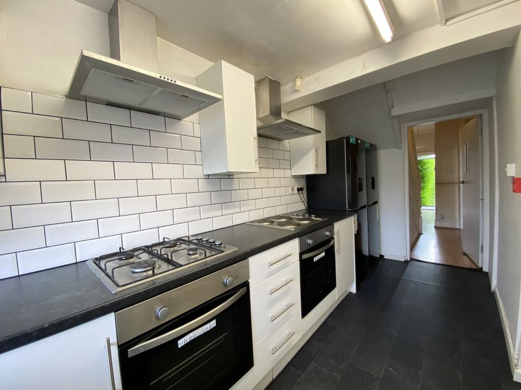 Property photo 2 of 20 Picture No. 05