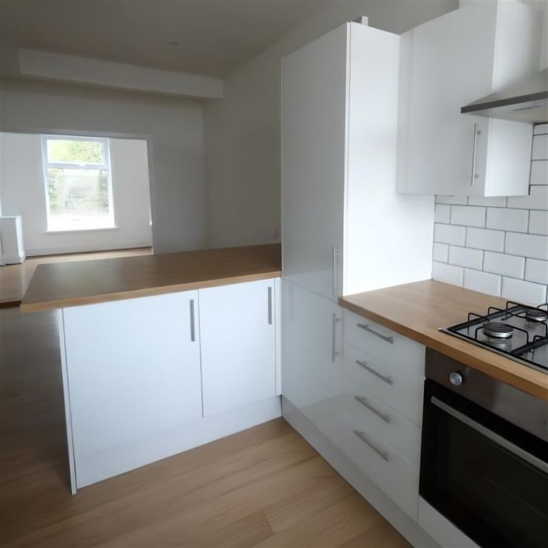 Property photo 1 of 7 Image (2).Png