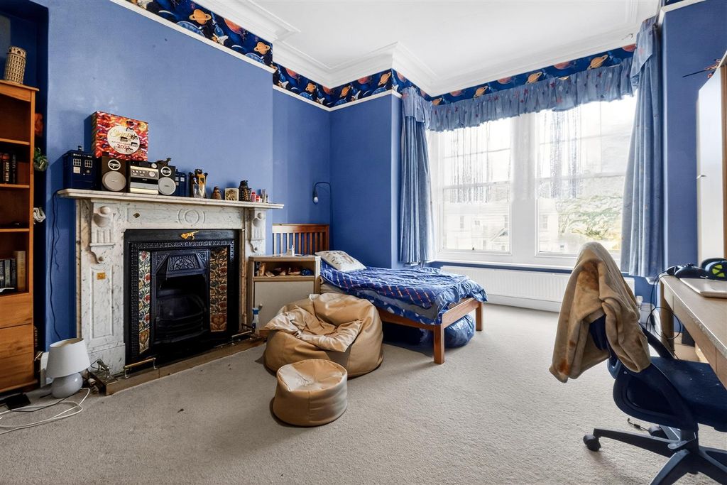 Additional image 12 of 5 bed semi-detached house for saleBeach Road, Littlehampton BN17