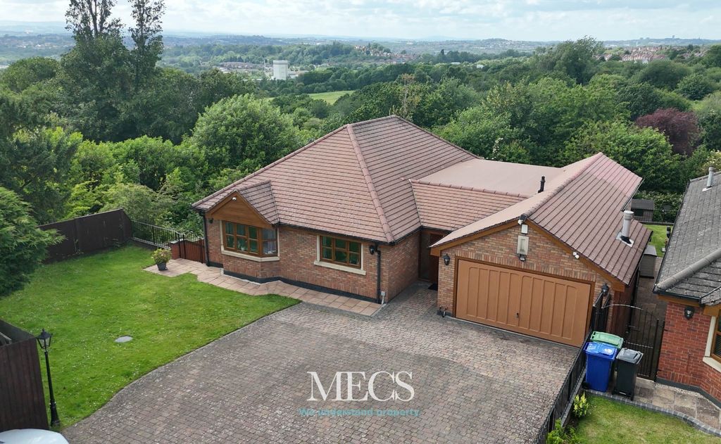 Property photo 1 of 34 4980150