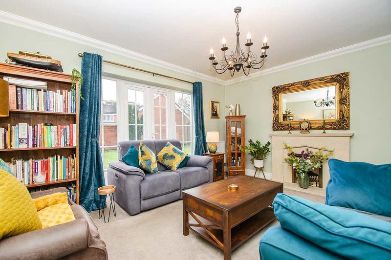 Property photo 2 of 25 Photo 15