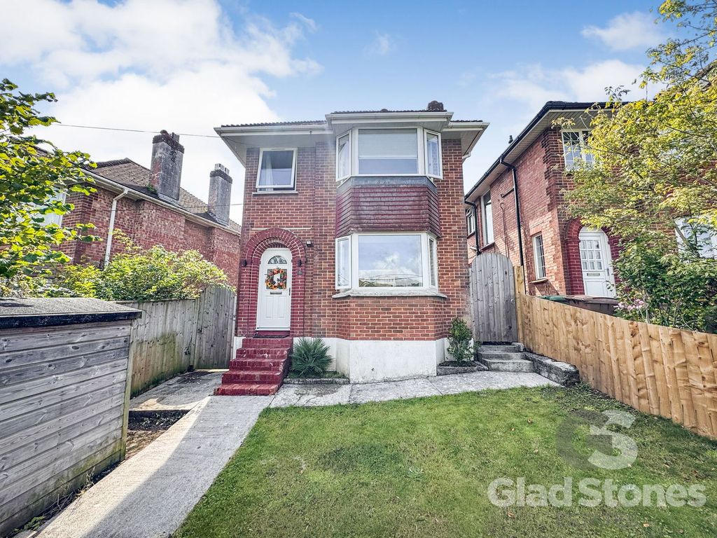 Property photo 1 of 31