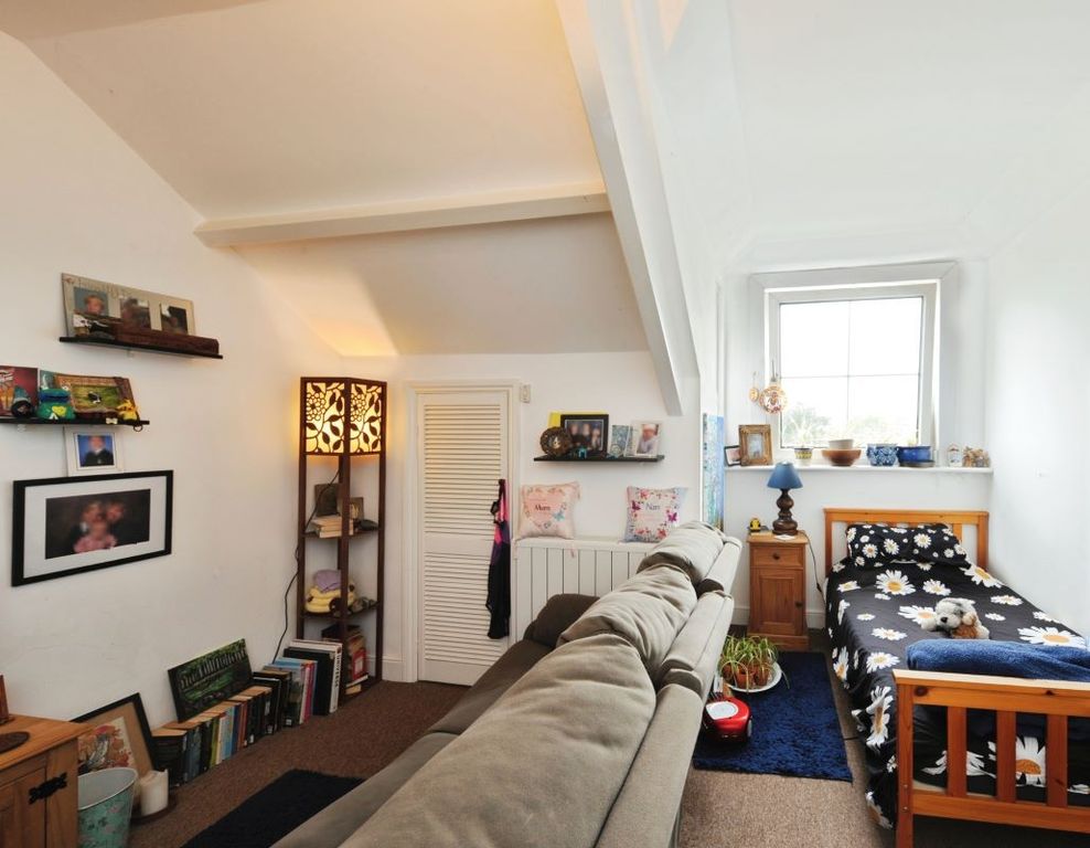 Property photo 3 of 4 Room 3