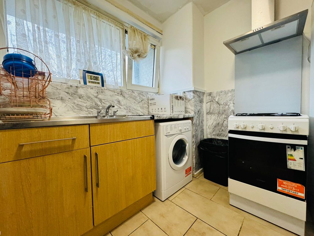 Property photo 3 of 6