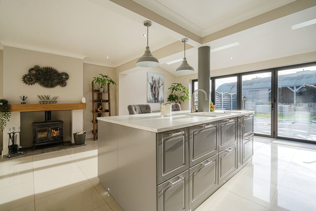Property photo 2 of 24 Open Plan Living