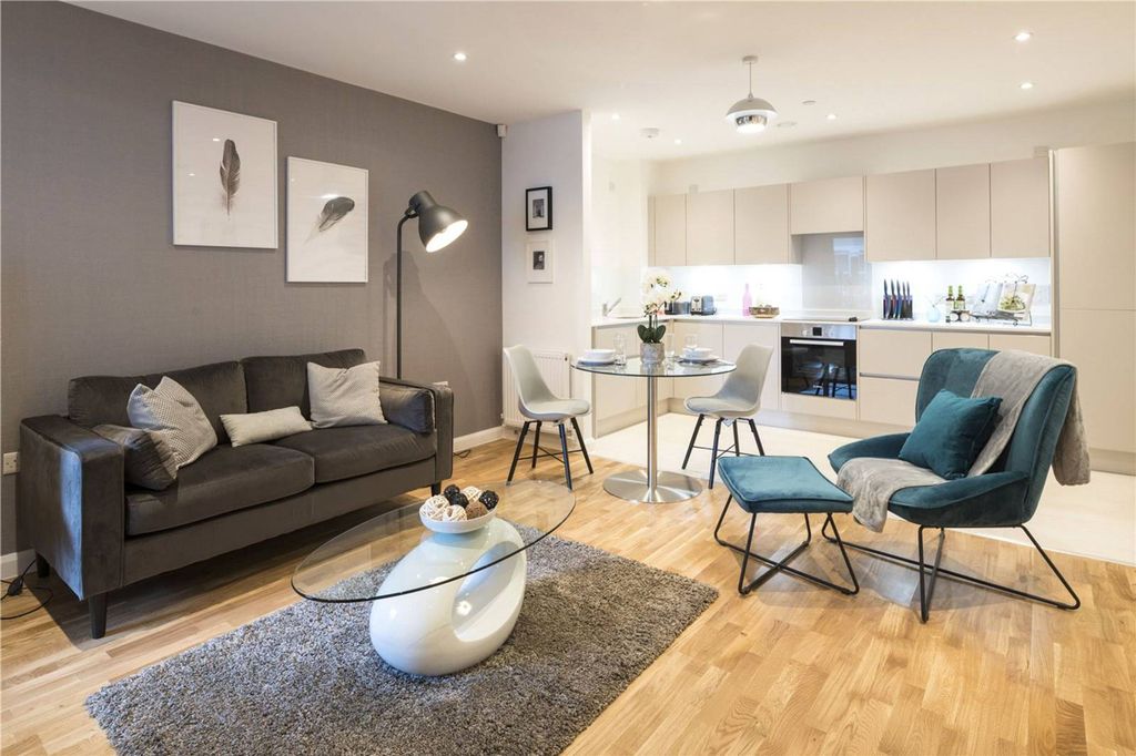 Property photo 1 of 5