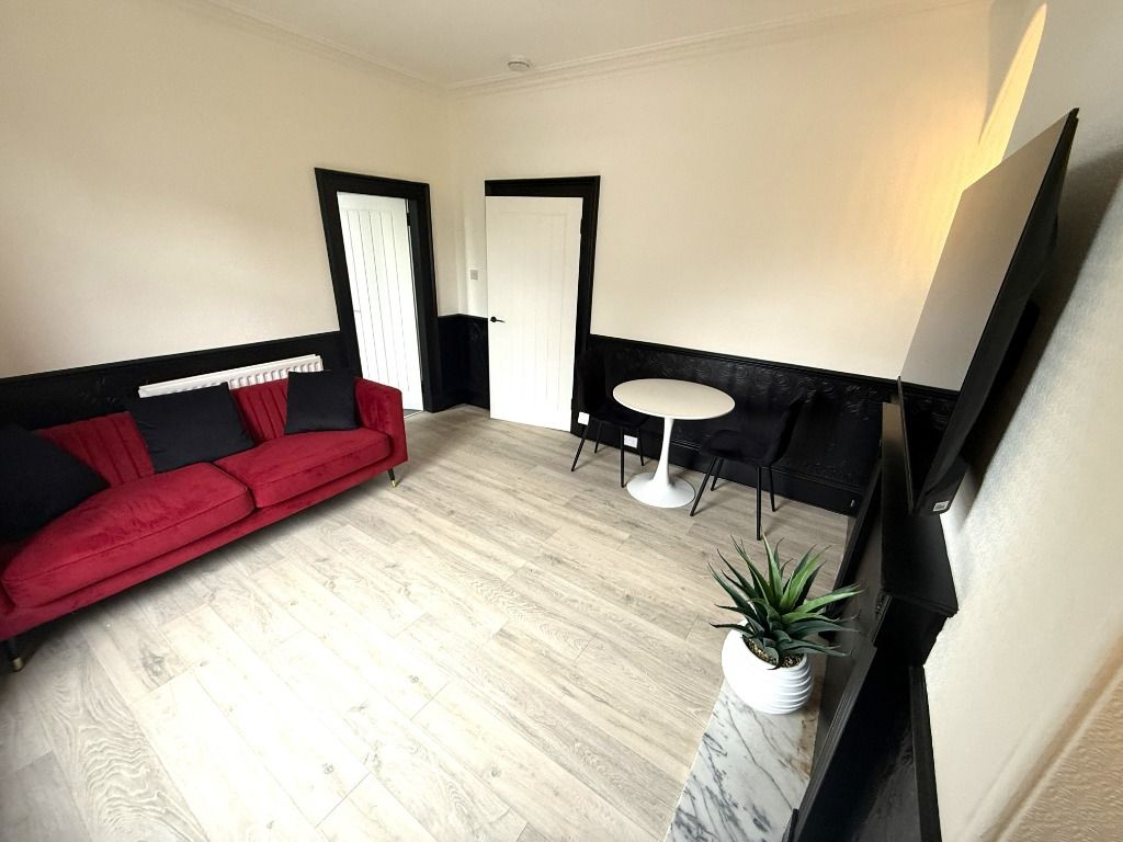 Property photo 2 of 8 Photo 2