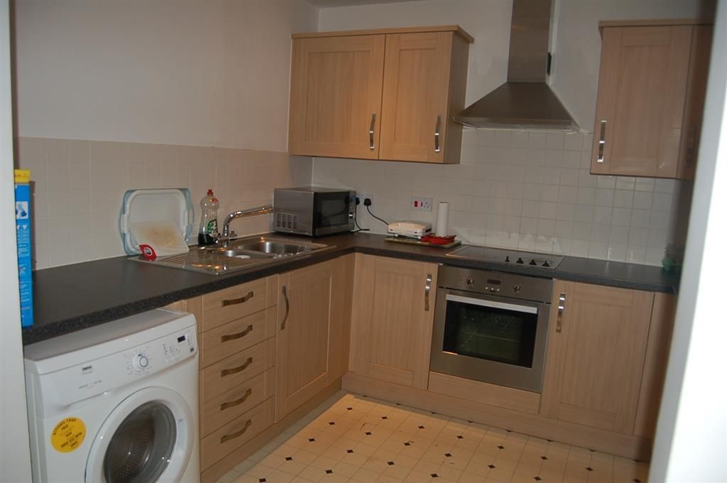 Property photo 3 of 5 Kitchen
