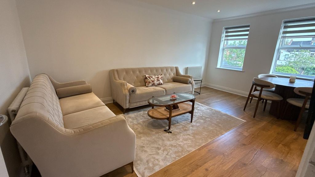 Property photo 2 of 11 Living Room
