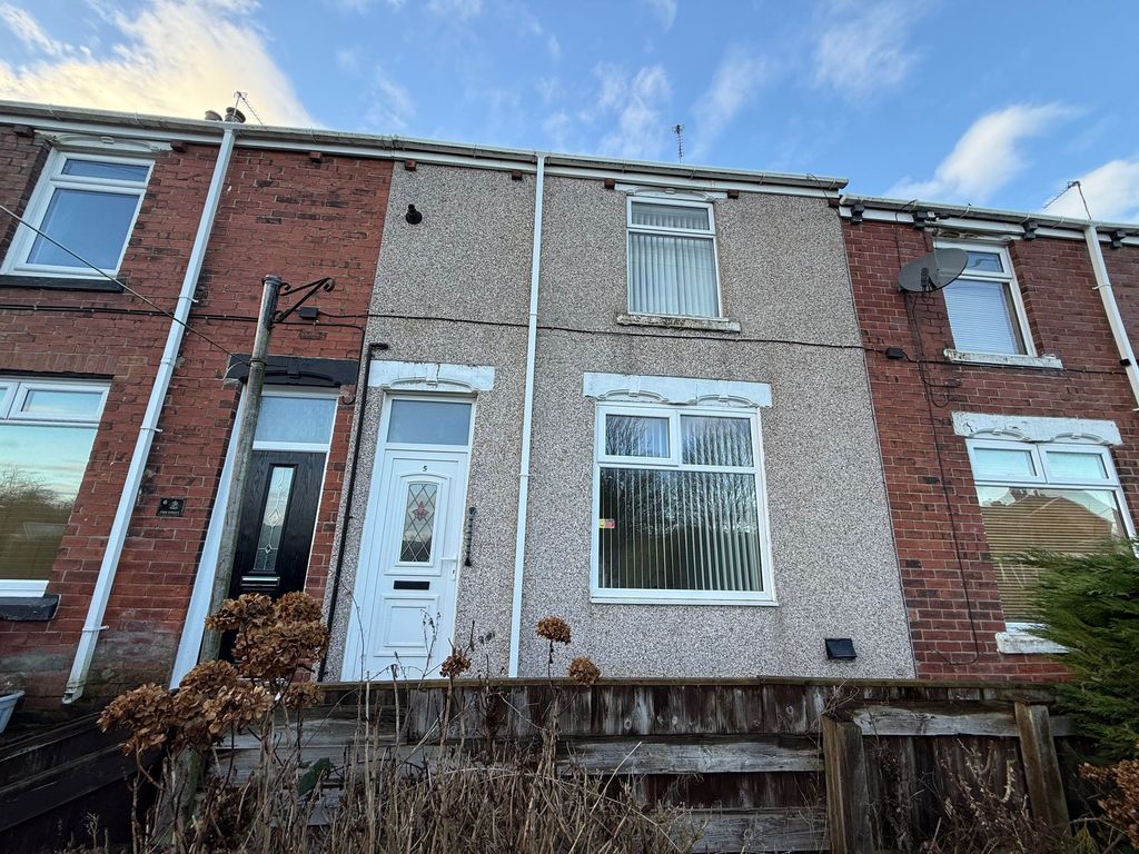 Property photo 2 of 12 Photograph 2